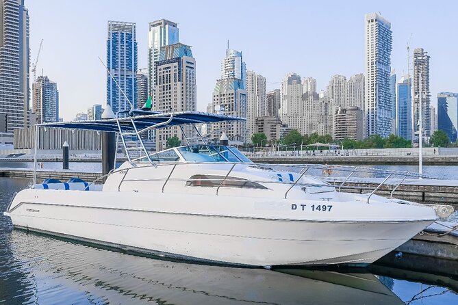 33Ft Private Yacht Rental On New Year's Eve 2025 - What the crew and service add