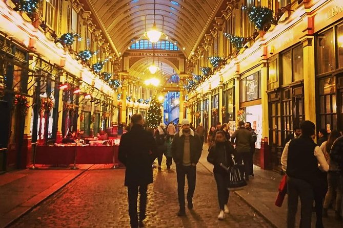 A Christmas Carol and Charles Dickens Old London Walking Tour - What the private format is worth