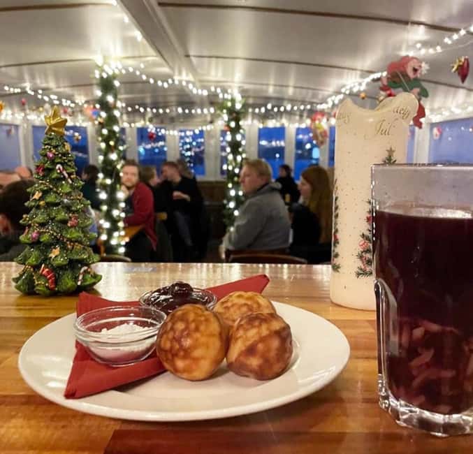 Aarhus: Christmas Harbour Cruise with Local Guide - Finding the boat behind Endless Connection