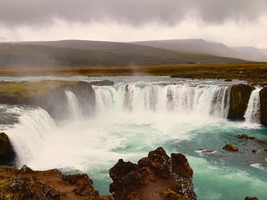 Akureyri: Goðafoss, Laufas & The Christmas House Combo Tour - Goðafoss, the waterfall of the gods
