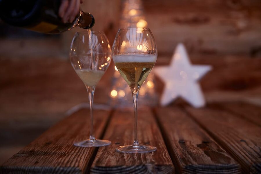 Alsatian Christmas lunch with Immersive wine cellar tour - The projected restaurant changes the mood