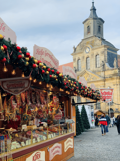 Bayreuth: Christmas city tour in German - Wilhelmine’s Bayreuth begins at the New Palace