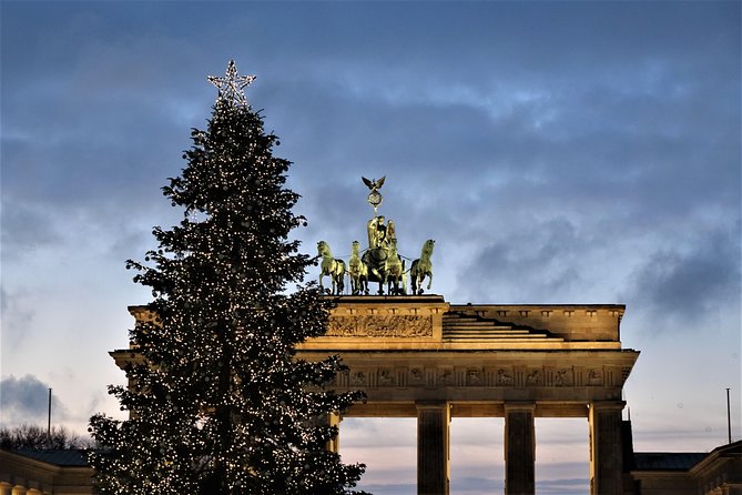 Berlin Christmas Lights Live Tour + Mulled Wine & Gingerbread - What this Berlin Christmas tour is really like