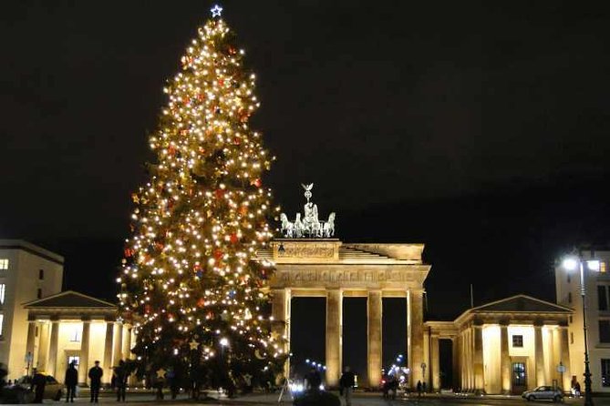 Berlin Christmas Lights Live Tour + Mulled Wine & Gingerbread - One hour around Potsdamer Platz