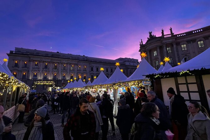 Berlin Christmas Markets Walking Tour - What the guides add to the evening