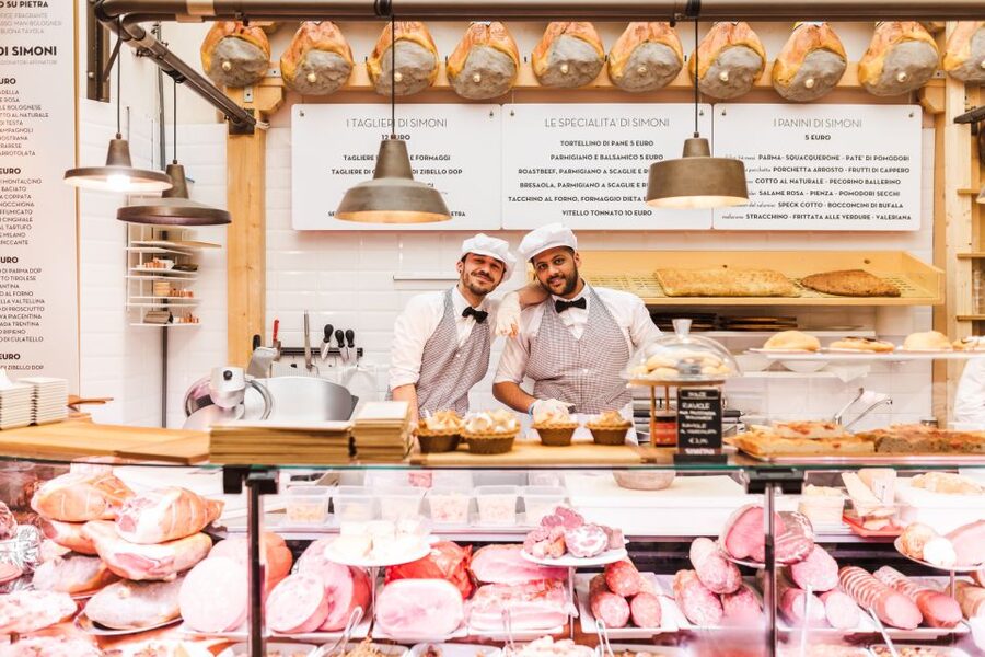 Bologna: 2-Hour Private Local's Christmas - What the private format feels like
