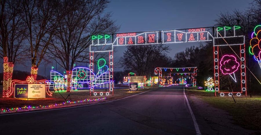Branson: Lights of Joy Christmas Drive-Thru - Is The $30 Price Worth It?