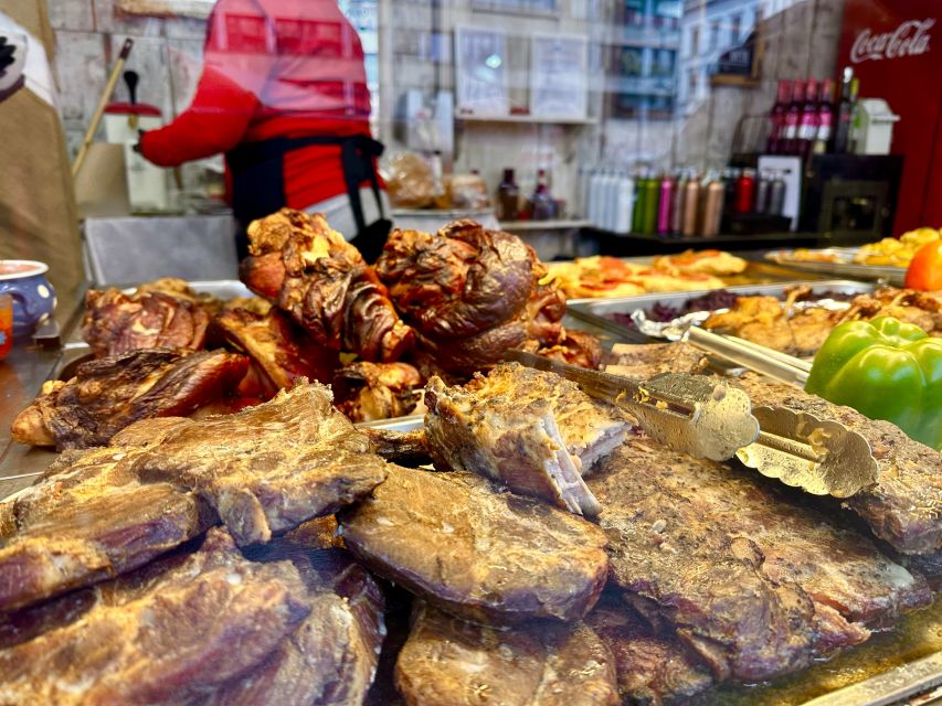 Budapest: Christmas Market Guided Walking Tour with Tastings - Key Points Before You Book