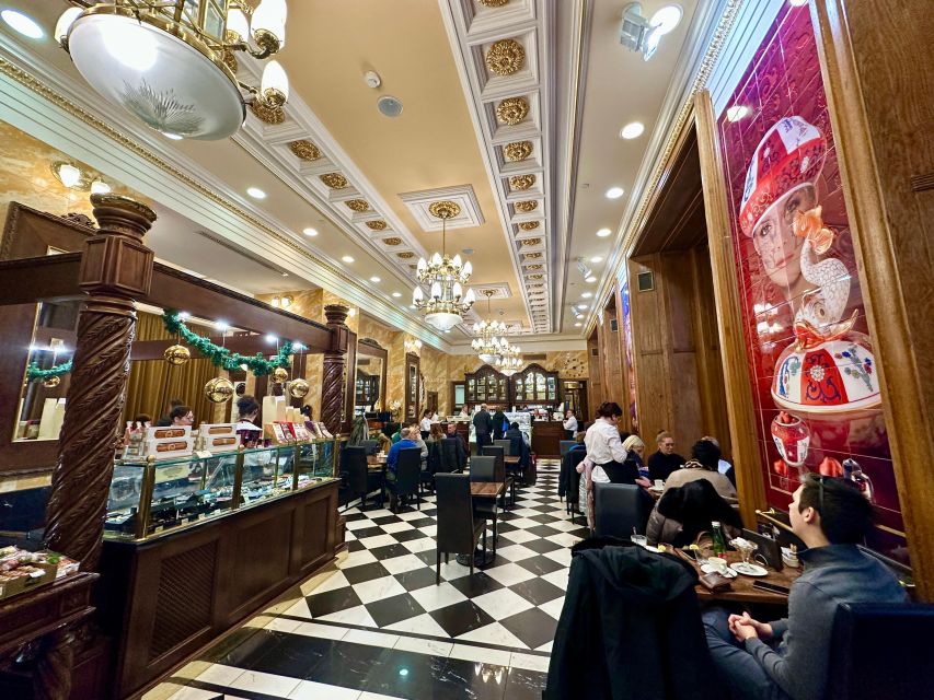 Budapest: Christmas Market Guided Walking Tour with Tastings - Who Will Enjoy This Walk Most?