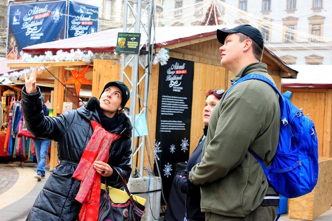 Budapest Christmas Walking Tour & Entry to St Stephen's Basilica - The Christmas market and Hungarian holiday customs