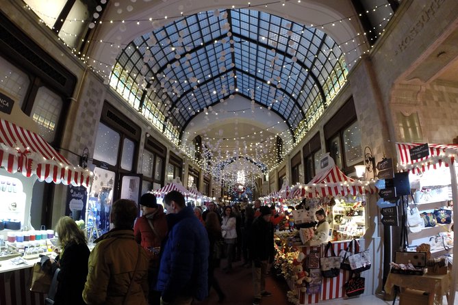 Budapest Christmas Walking Tour & Entry to St Stephen's Basilica - The Danube and Budapest’s winter story