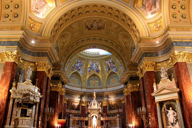 Budapest Christmas Walking Tour & Entry to St Stephen's Basilica - Inside St. Stephen’s Basilica