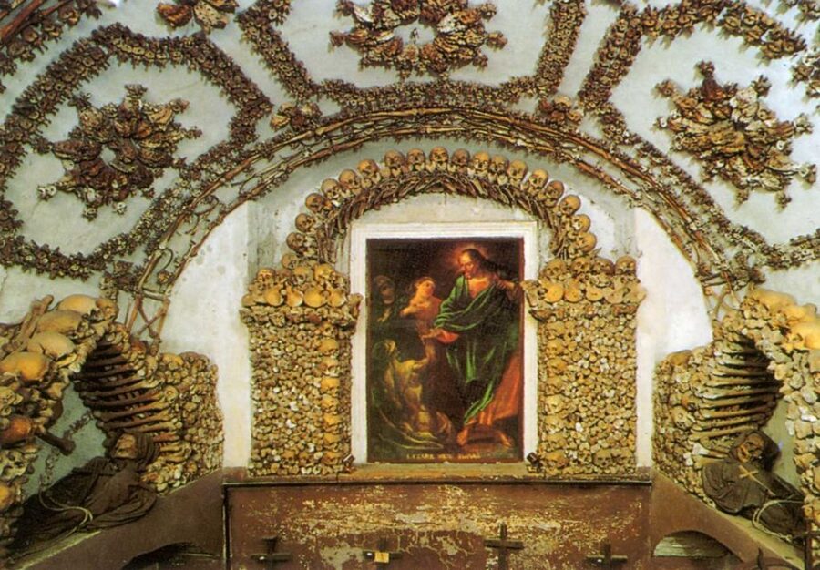 Capuchins Crypt: Christmas Baroque Concert - What happens before the music