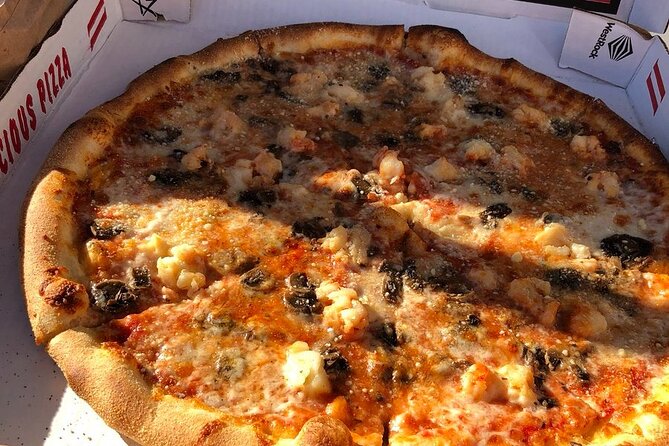 Christmas Cove and Pizza Pi Happy Hour Sail Tour - Key points to know before booking