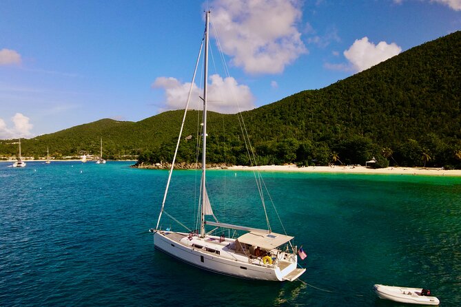 Christmas Cove and Pizza Pi Happy Hour Sail Tour - Why this short Red Hook cruise works