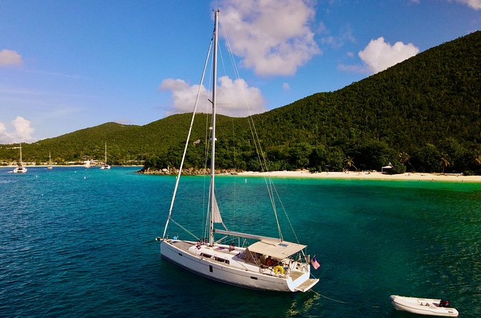 Christmas Cove and Pizza Pi Happy Hour Sail Tour - Sailing back during the sunset hour