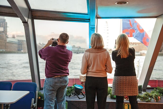 Christmas Day Traditional Lunch Cruise - From the London Eye to Tower Bridge