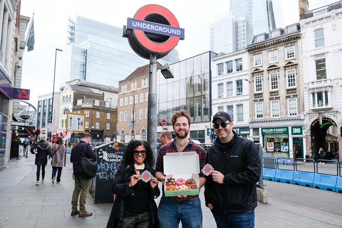 Christmas Delights: Festive Tea & Doughnuts at Borough Market - Tea and coffee provide a welcome pause
