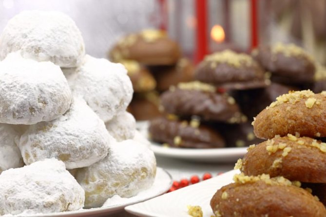 Christmas food and walking tour in Athens - Starting at Syntagma Square in Christmas Athens