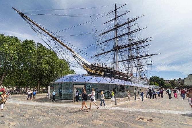 Christmas in Canterbury, Dover and Greenwich with Christmas Lunch - Who Will Enjoy This Christmas Day Trip?