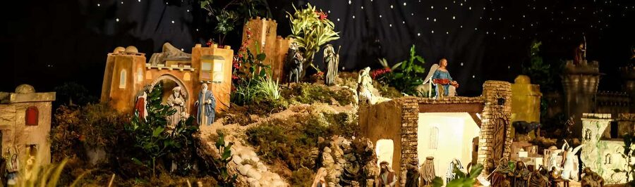 Christmas in Santiago de Compostela: a tour among lights and stone - Why this Christmas walk works so well