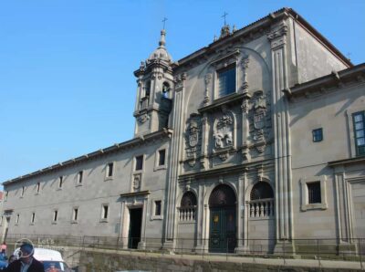 Christmas in Santiago de Compostela: a tour among lights and stone