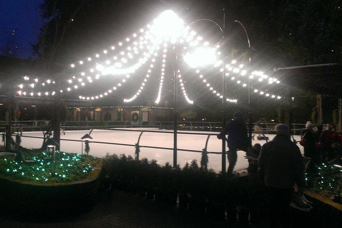Christmas in Victoria and the Butchart Gardens - Finishing at Victoria’s Inner Harbour