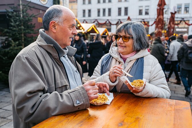 Christmas in Vienna - Private Walking Tour with Glühwein Mug - Handmade gifts and champagne at Am Hof