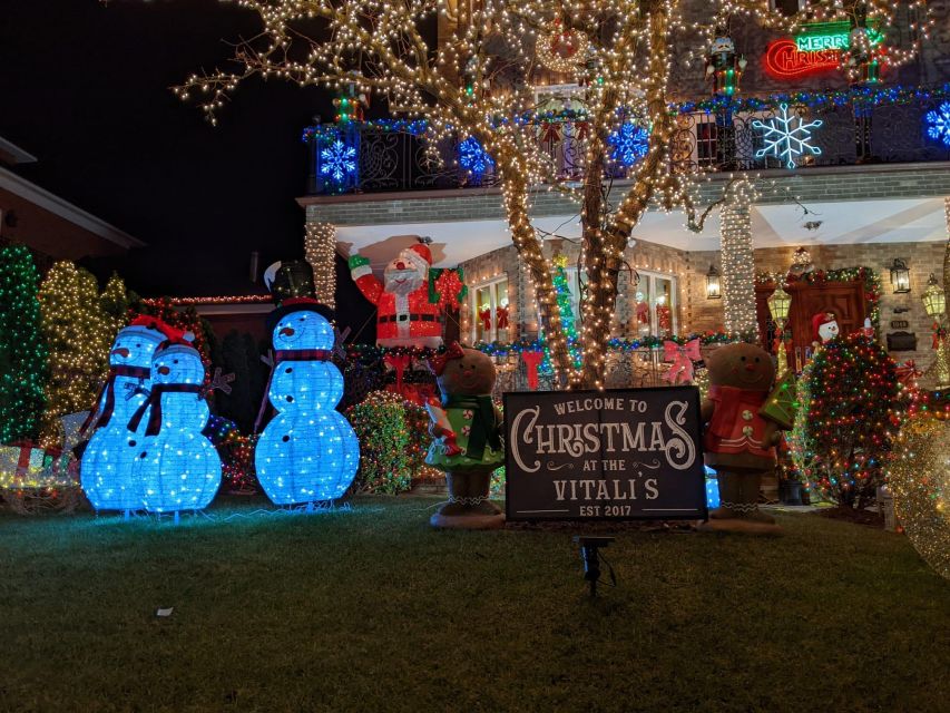 Christmas Light Night tour - Why Brooklyn beats the usual Christmas stop