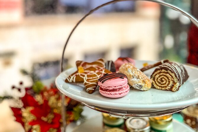 Christmas Lights Afternoon Tea Bus Tour - Drinks, from PG Tips to mulled wine