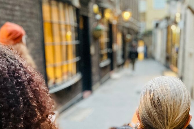 Christmas Lights and Markets Guided Walking Tour with Mulled Wine - Mulled wine at the right moment