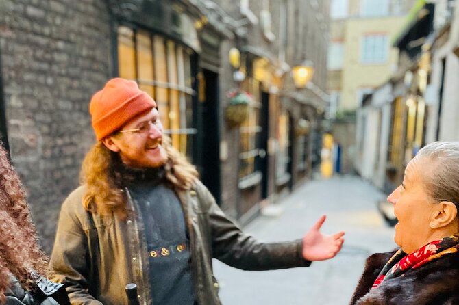 Christmas Lights and Markets Guided Walking Tour with Mulled Wine - Is $62.44 good value?