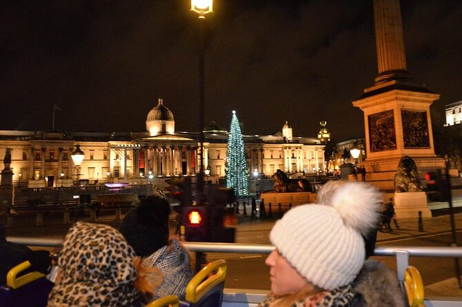 Christmas Lights Open-Top Bus Tour - The Christmas tree in its historic setting