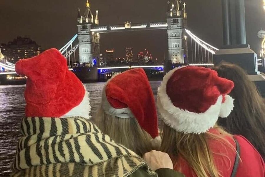 Christmas Lights Taxi Tour with Hotel Pickup - Starting from your central London hotel