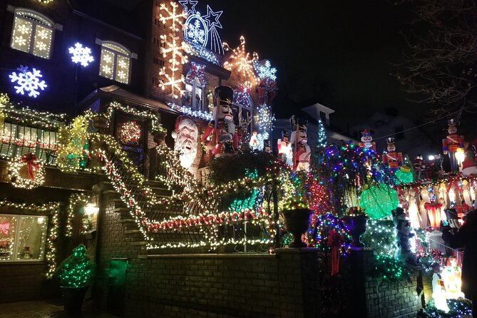 Christmas Lights Tour of Dyker Heights Brooklyn - Small ways to make the outing easier