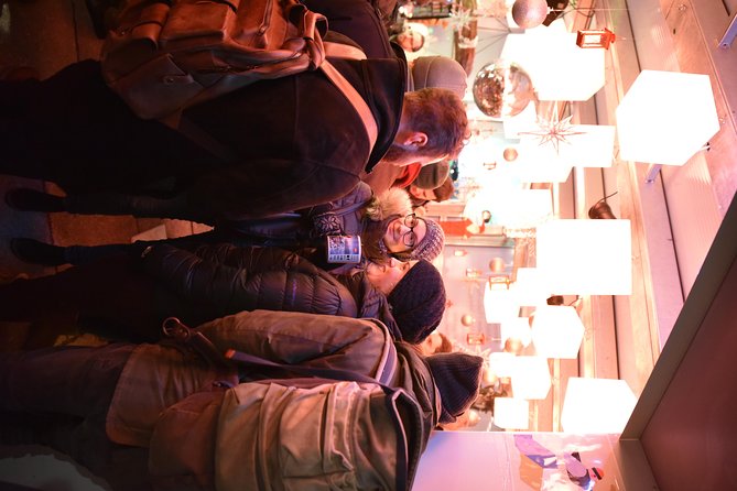 Christmas Market Vienna Tour - Guides, group size, and the human factor
