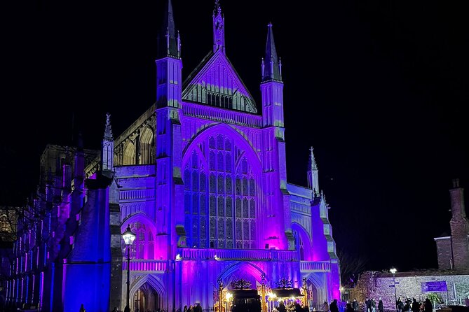Christmas Mulled Wine Walk of Winchester - Who Should Book This Winchester Walk?