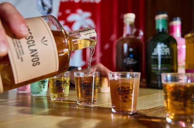 Christmas Vibe: Old San Juan Pitorro Rum Tasting Experience - Comparing tropical fruit, spice, and coffee flavors