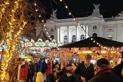 Christmas Walking Tour in Zürich: Exploring Holiday Charm