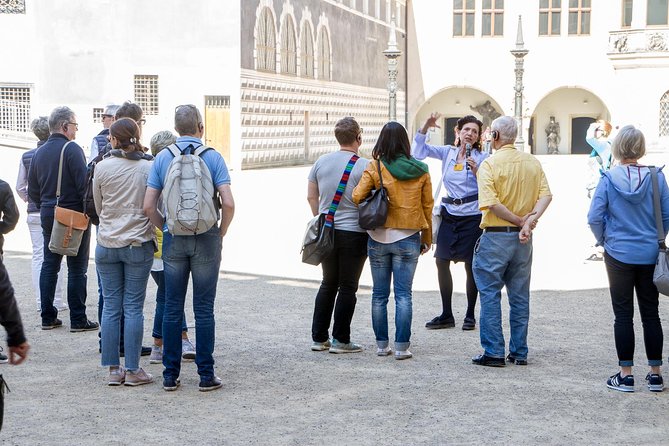 City Tour and Guided Tour in the New Green Vault - Program C - The Festive - The Dresden Zwinger in 15 minutes