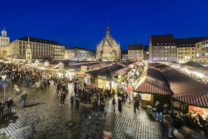 City tour through Nuremberg with the little train - Christmas tour - A short train ride with a useful purpose