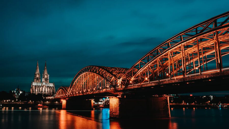 Cologne: Rhine River Winter Cruise with Festive Music - The best time to go