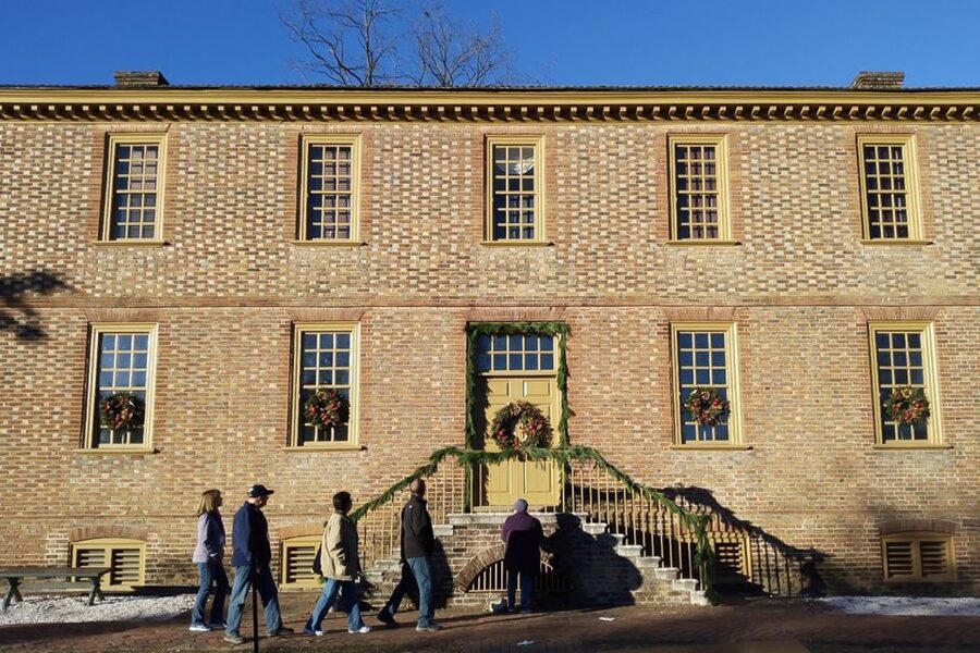 Colonial Williamsburg: Christmas Walking Tour - The Masonic service and other unusual holiday details