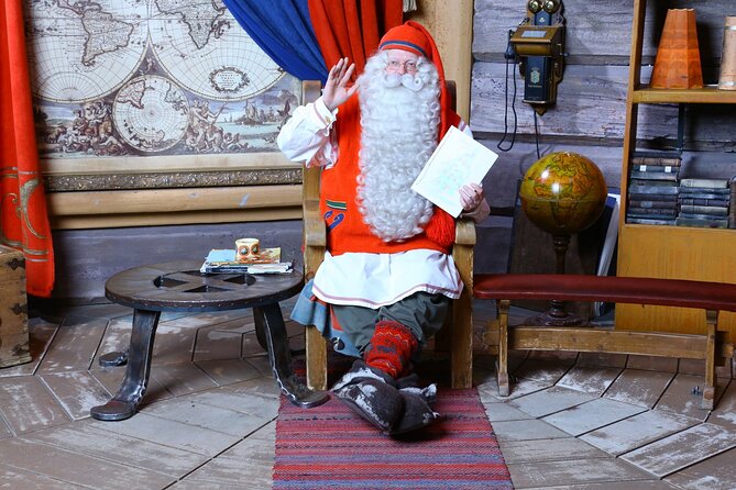 Daytour to Santa Claus Village, Reindeer and Husky Safaris, Photo, and Lunch - Why this tour works well for a first Rovaniemi visit