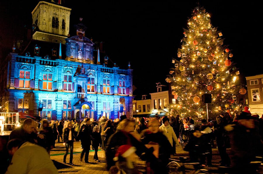 Delft: Christmas Walk with Oliebollen and Glühwein - Key points to know before booking