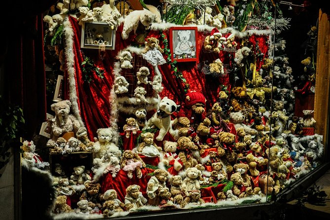 Discover Colmar's Christmas Market Magic with a Local - The artisan market by Église des Dominicains