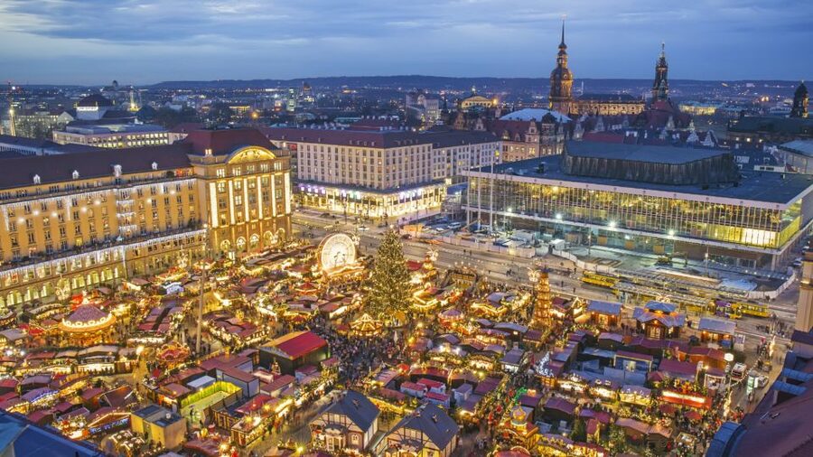 Dresden: Christmas Sightseeing Tour with a 'Pflaumentoffel' - The one-hour bus ride and Dresden’s holiday glow