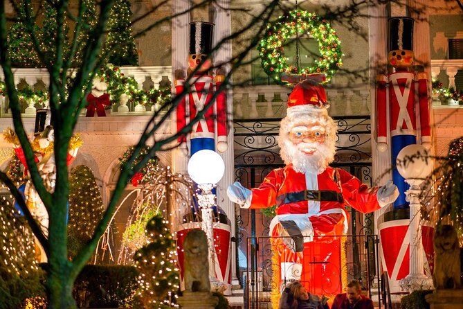 Dyker Heights Brooklyn Christmas Lights Tour - Why Dyker Heights became a Christmas destination