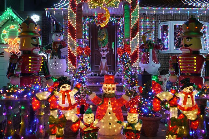Dyker Heights Brooklyn Christmas Lights Tour - Walking through Dyker Heights and Bay Ridge