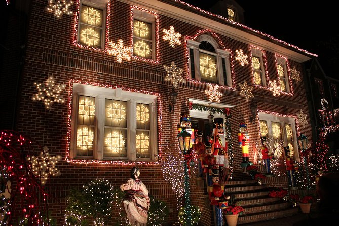 Dyker Heights Brooklyn Christmas Lights Tour - Is $60 a fair price?